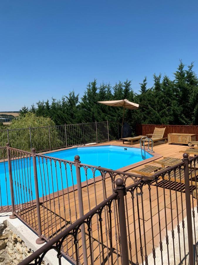 Appart'Hotel Auxerre 몽테우 외부 사진